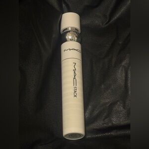 MAC Stack Long-lasting Lash Primer